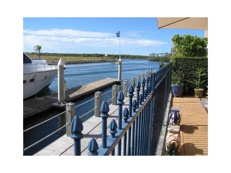 49 John Lund Drive, Hope Island QLD 4212