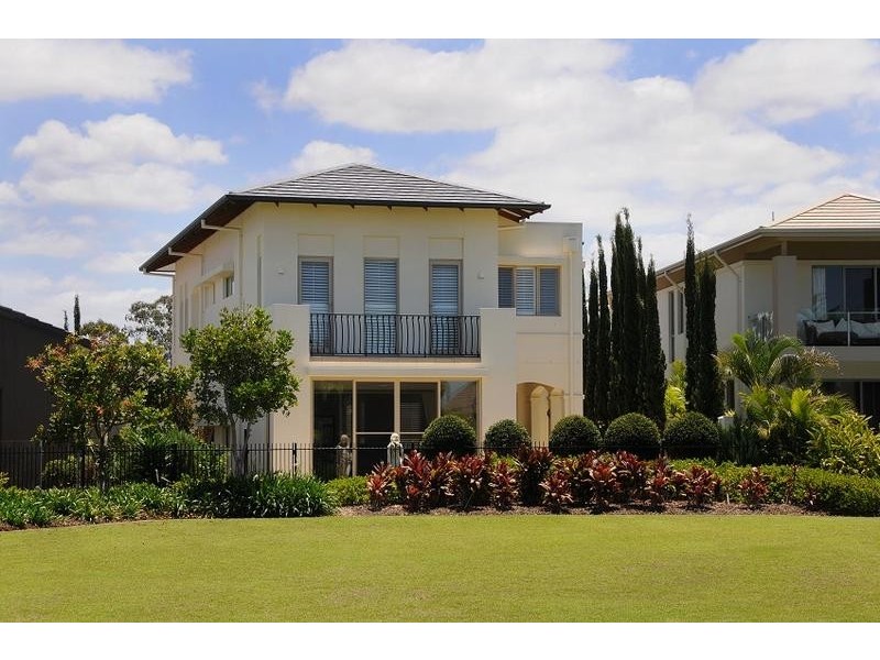 2525 Gracemere Circuit North, Hope Island QLD 4212