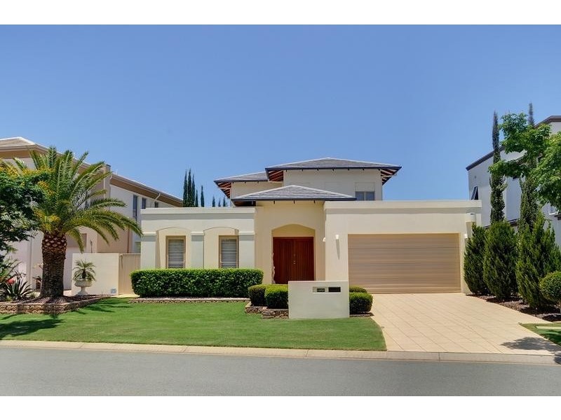 2525 Gracemere Circuit North, Hope Island QLD 4212