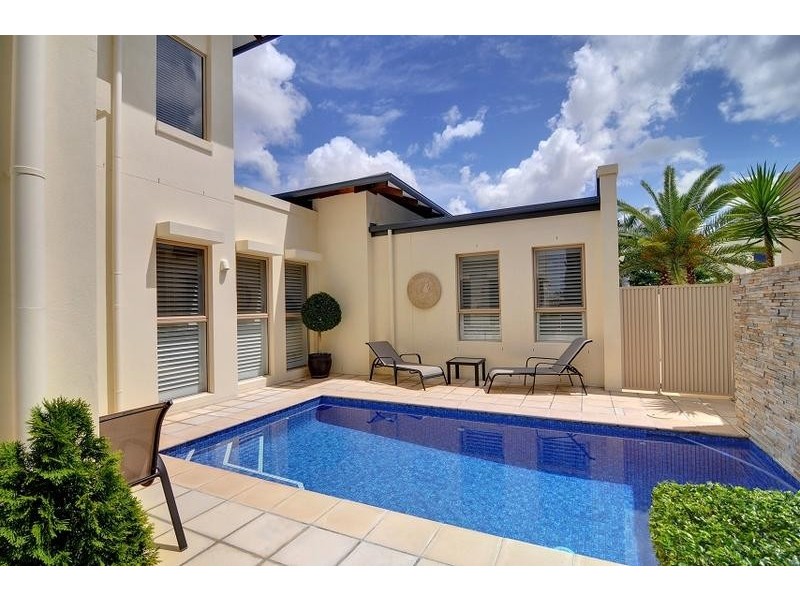 2525 Gracemere Circuit North, Hope Island QLD 4212