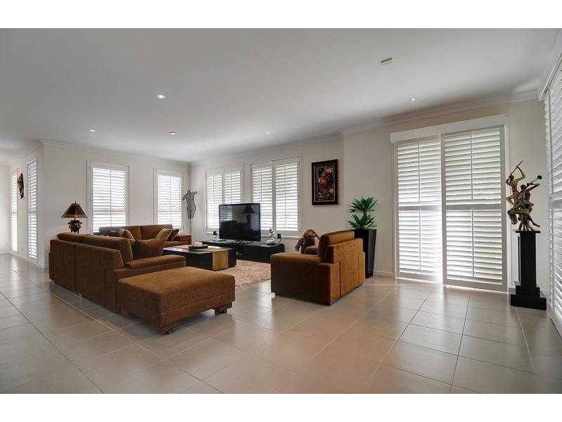 2525 Gracemere Circuit North, Hope Island QLD 4212