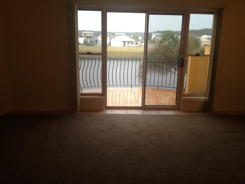18/14 Pendraat Parade, Hope Island QLD 4212