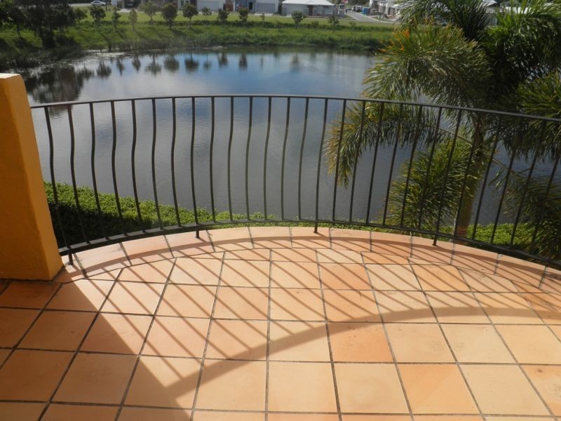 18/14 Pendraat Parade, Hope Island QLD 4212