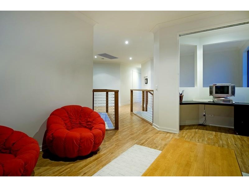 2542 Gracemere Cct West, Hope Island QLD 4212