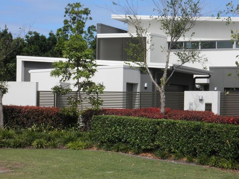 7502 Springfield Drive, Hope Island QLD 4212