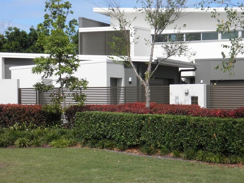 7502 Springfield Drive, Hope Island QLD 4212