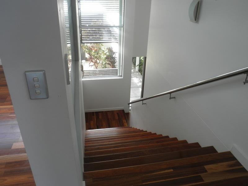 7502 Springfield Drive, Hope Island QLD 4212