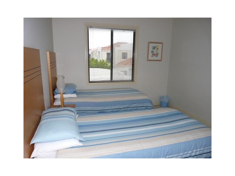 8841 MAGNOLIA DRIVE, Hope Island QLD 4212