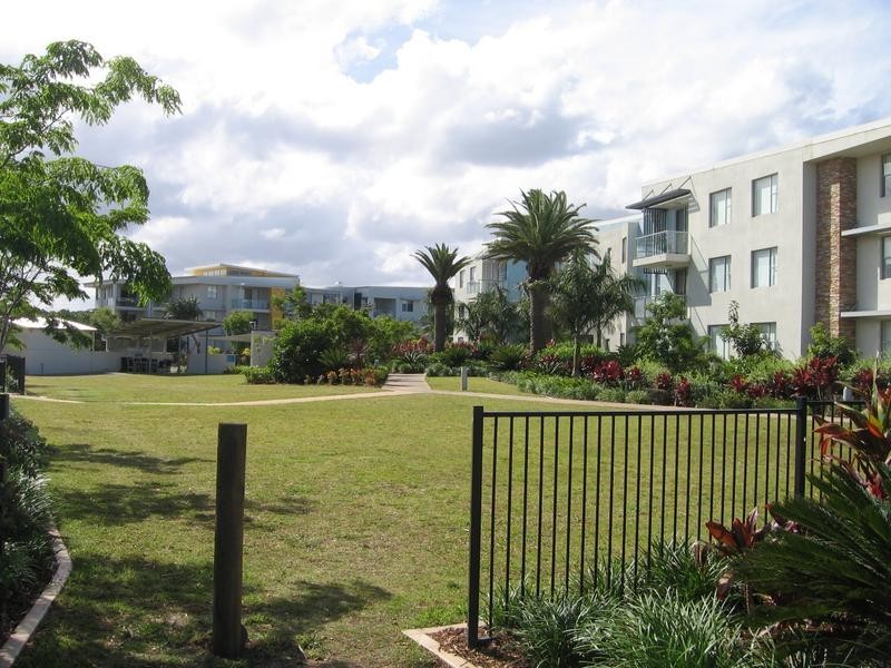 726/66 Sickle Ave, Hope Island QLD 4212