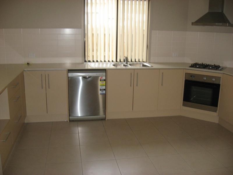 89/19 SANTA BARBARA RD, Hope Island QLD 4212