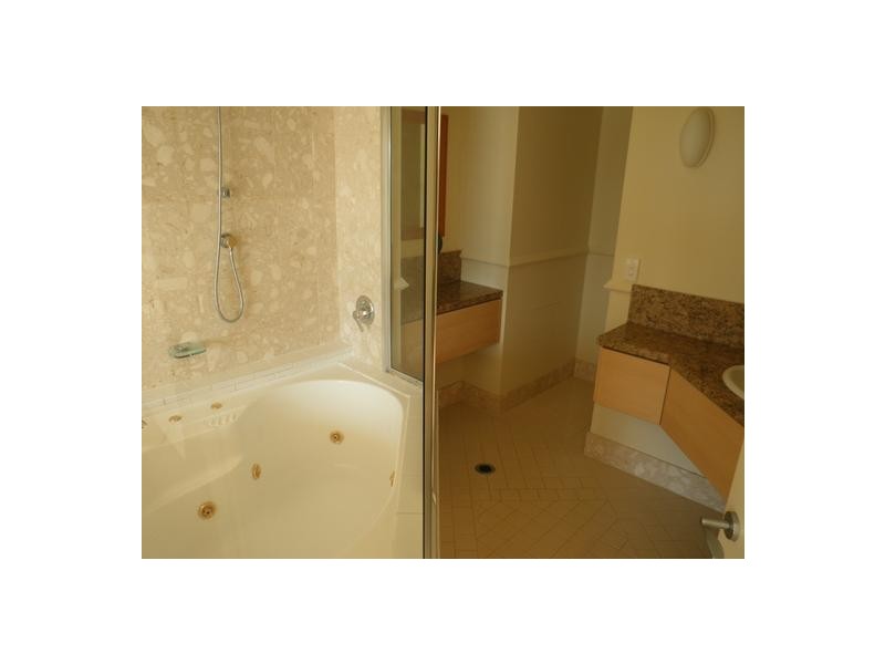 Hope Island QLD 4212