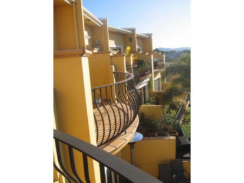 Hope Island QLD 4212