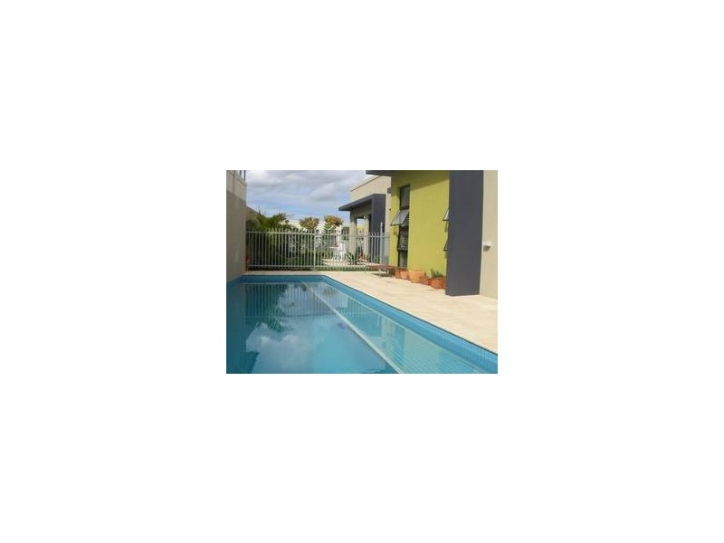 6018 CALARDO AVE, Hope Island QLD 4212