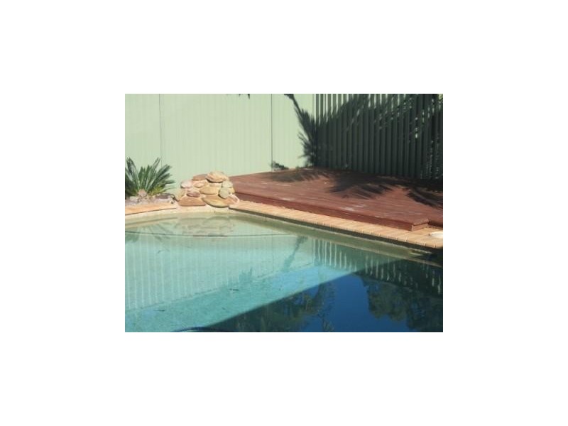 16 Burrinjuck Drive, Coombabah QLD 4216