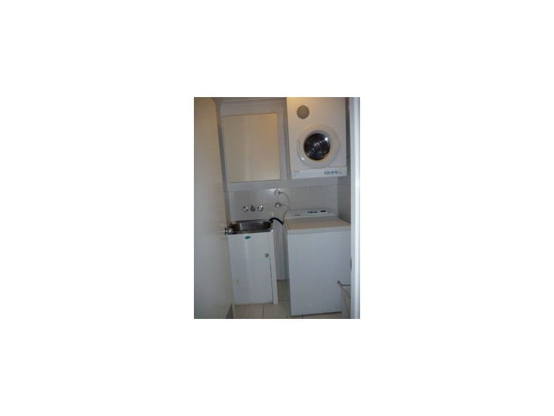 60/3 MARINA CRESCENT, Runaway Bay QLD 4216