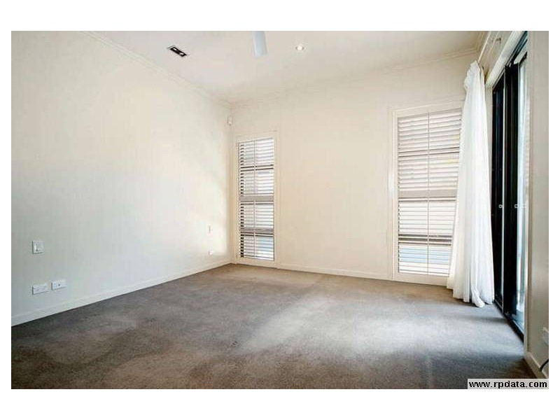 6018 CALARDO AVE, Hope Island QLD 4212