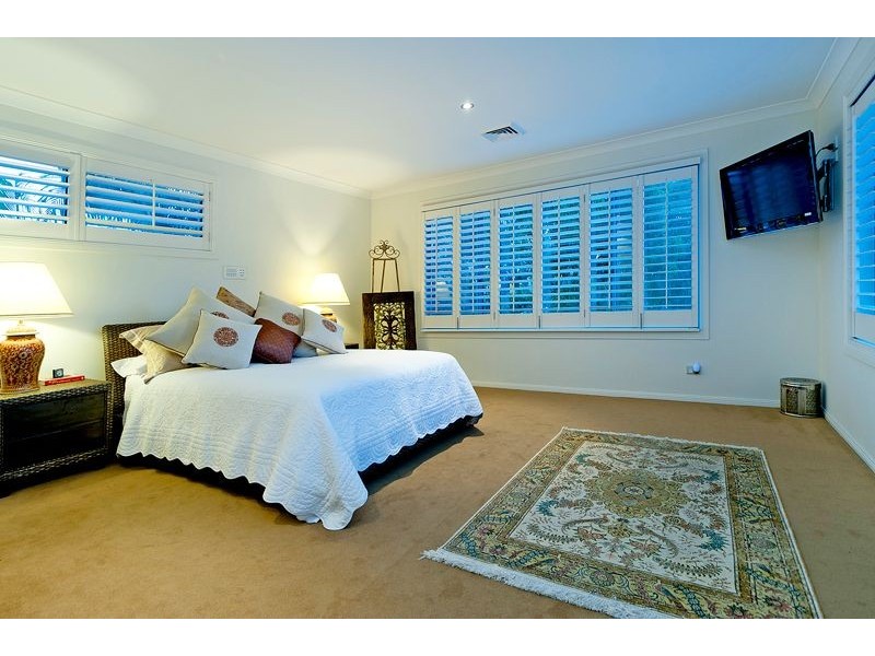 1050 Rosebank Way, Hope Island QLD 4212