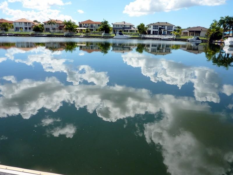 1 Windchimes Way, Helensvale QLD 4212