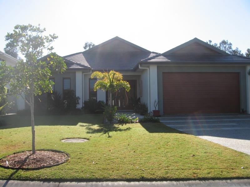 7 PARKVIEW PLACE, Hope Island QLD 4212