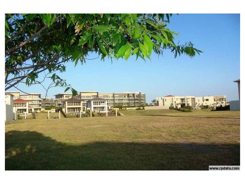 6190 Bolsena Cct, Hope Island QLD 4212