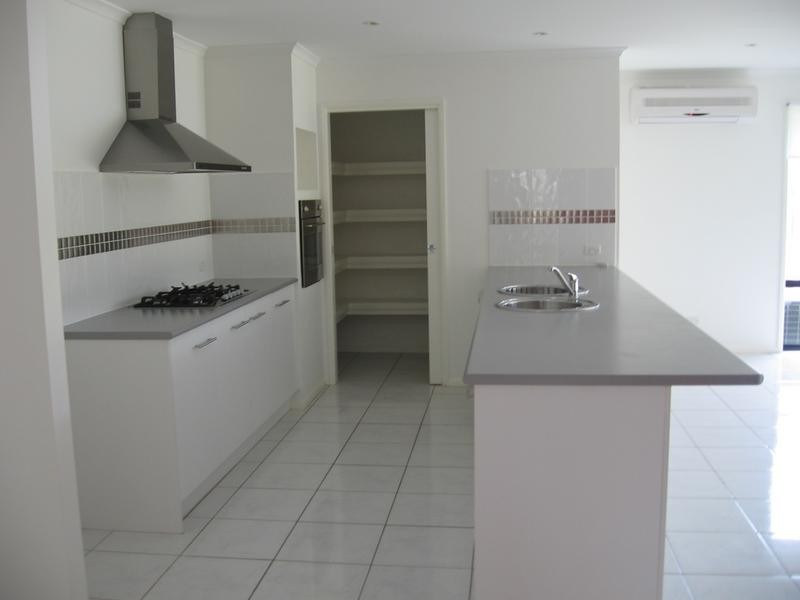 4 SAILAWAY CRT, Coomera QLD 4209