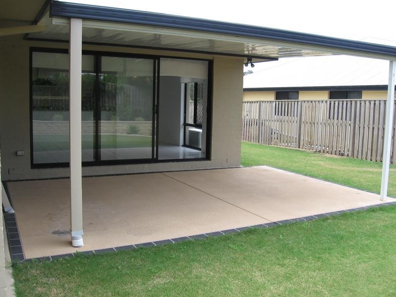 4 SAILAWAY CRT, Coomera QLD 4209