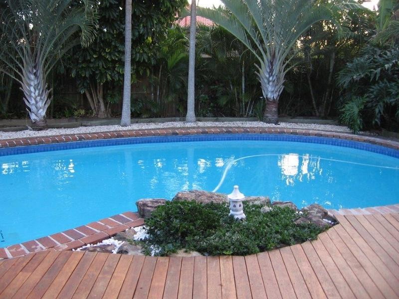 10 EINGANA ST, Hope Island QLD 4212