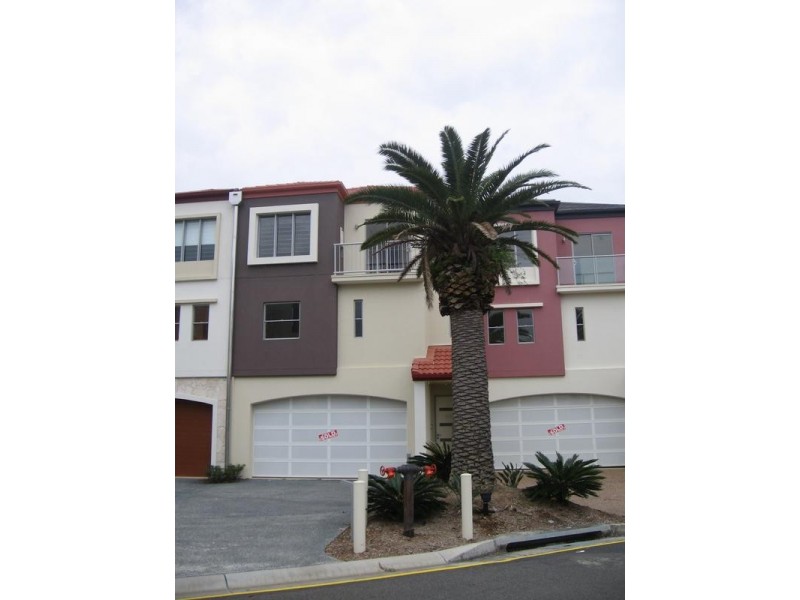 103 John Lund Drive, Hope Island QLD 4212