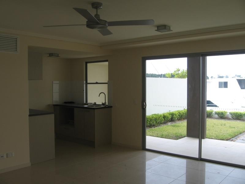 103 John Lund Drive, Hope Island QLD 4212