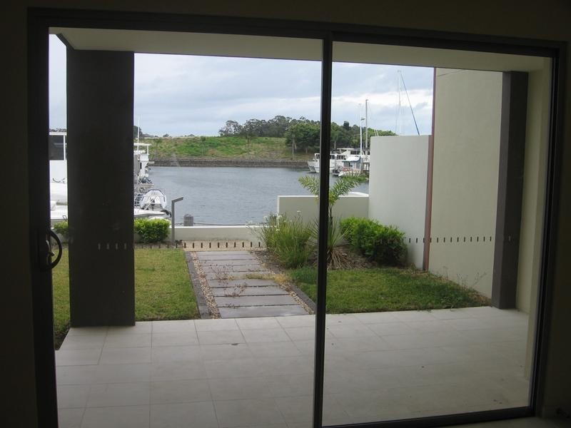 103 John Lund Drive, Hope Island QLD 4212