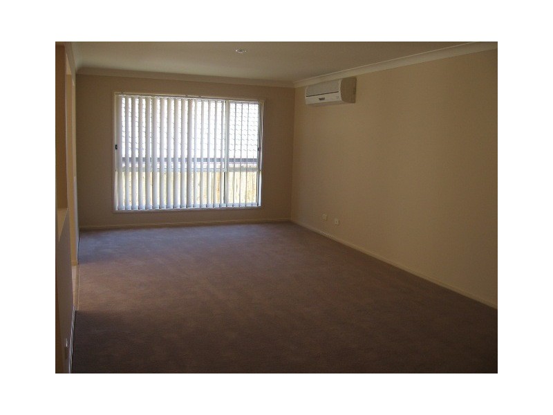 21 REDSTART ST, Upper Coomera QLD 4209