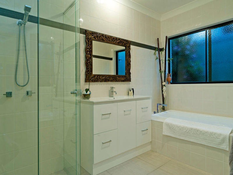 Hope Island QLD 4212