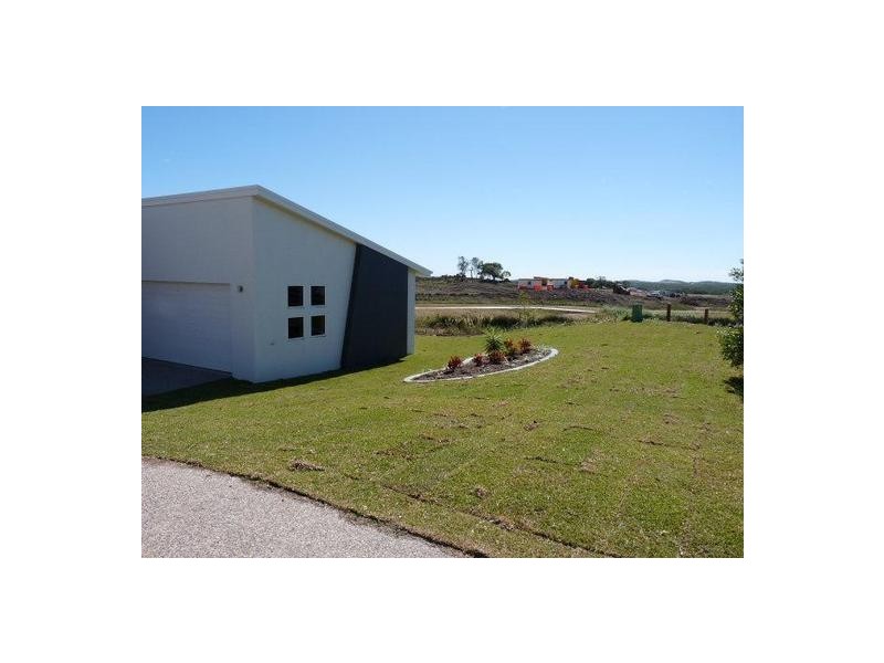 26 Douglas Crescent, Rural View QLD 4740