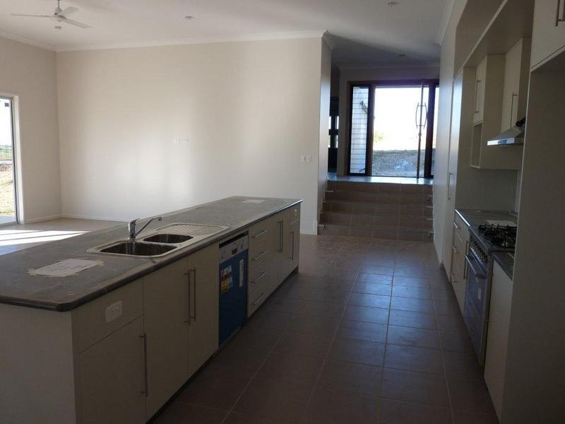 26 Douglas Crescent, Rural View QLD 4740