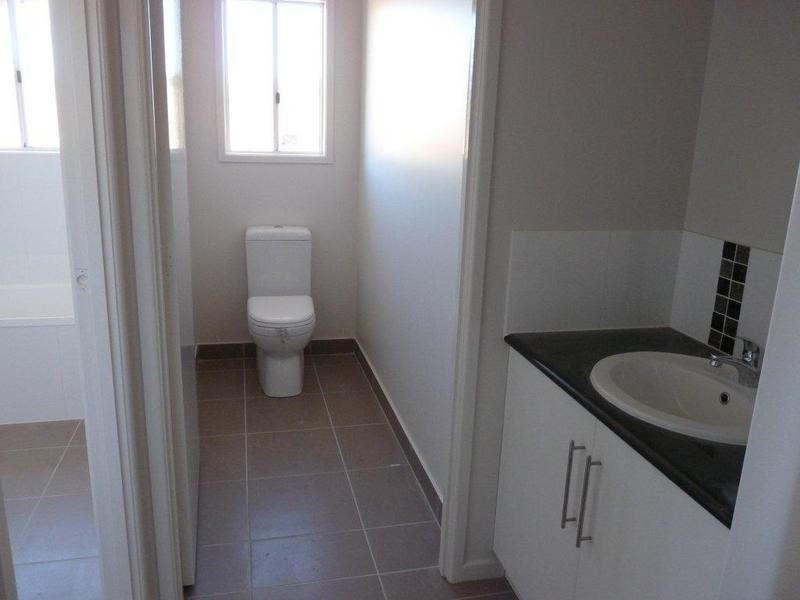 26 Douglas Crescent, Rural View QLD 4740