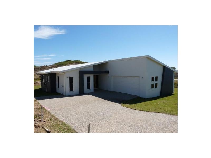 26 Douglas Crescent, Rural View QLD 4740