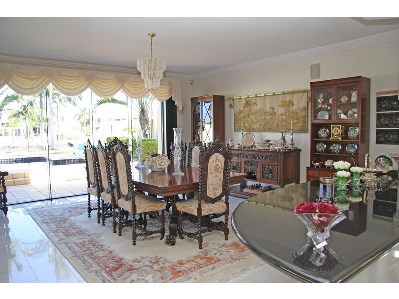 1157 Rosebank Way, Hope Island QLD 4212