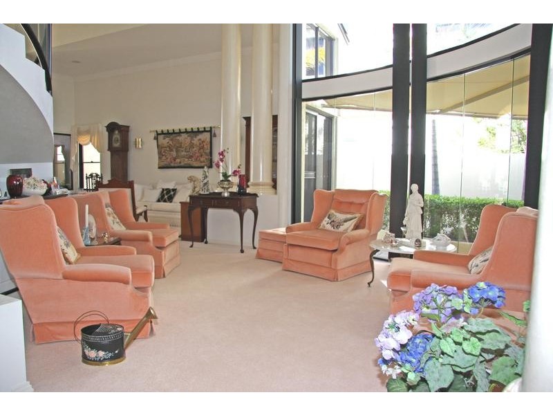 1157 Rosebank Way, Hope Island QLD 4212