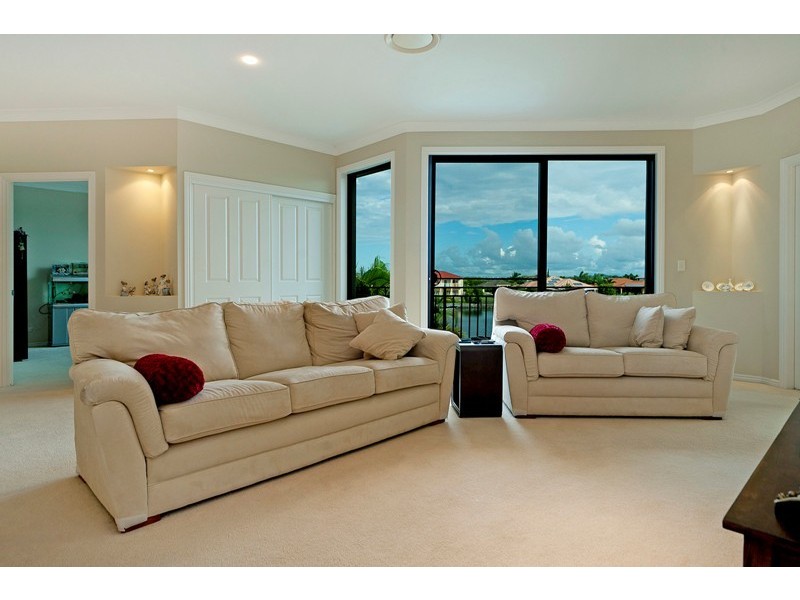 14 Windchimes Way, Oyster Cove, Helensvale QLD 4212