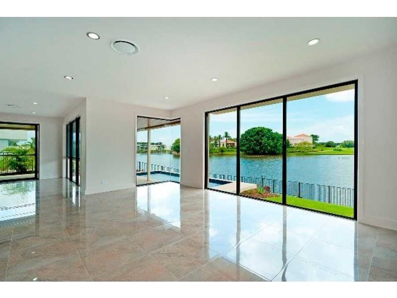 6176 Murten Court, Hope Island QLD 4212