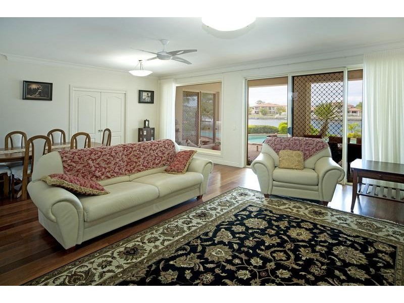 5 Windchimes Way, Helensvale QLD 4212