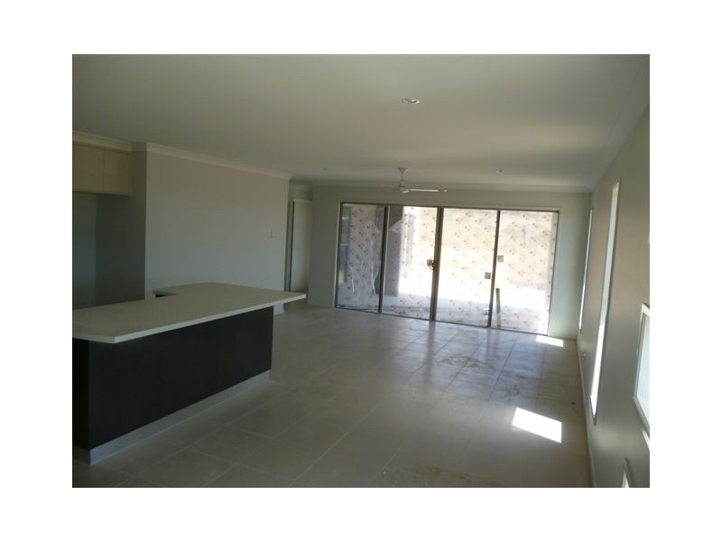 7 Gair Street, Rural View QLD 4740