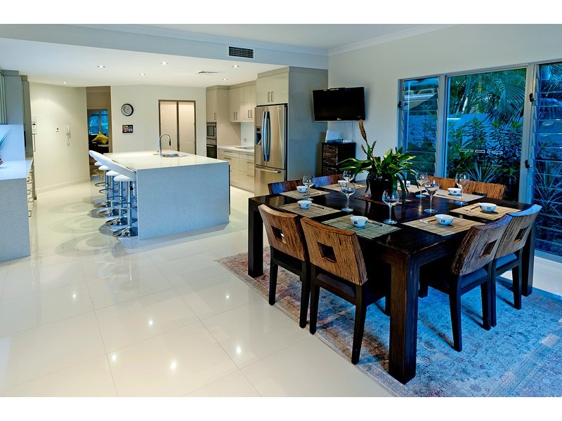 1050 Rosebank Way, Hope Island QLD 4212