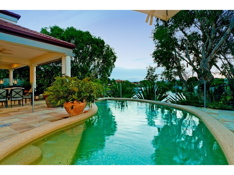 1050 Rosebank Way, Hope Island QLD 4212