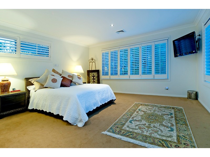 1050 Rosebank Way, Hope Island QLD 4212