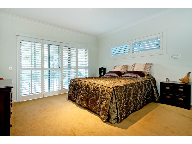 1050 Rosebank Way, Hope Island QLD 4212