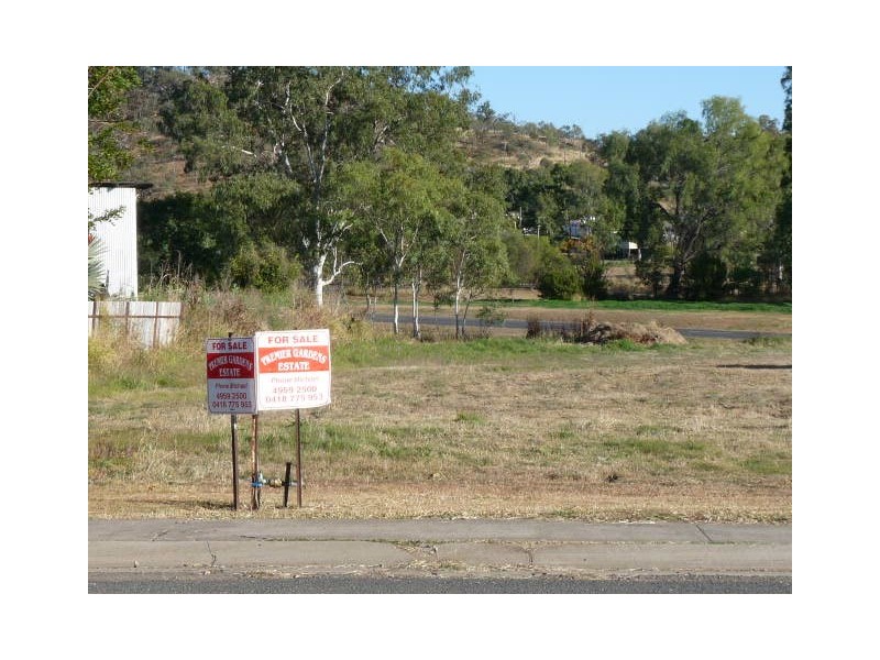 19 ECLIPSE STREET, Springsure QLD 4722