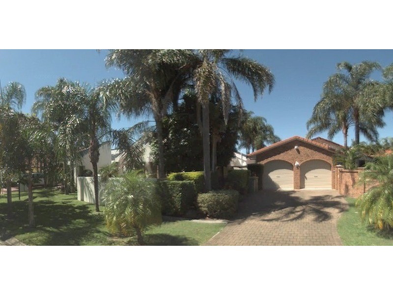 14 Roderick Court, Benowa QLD 4217