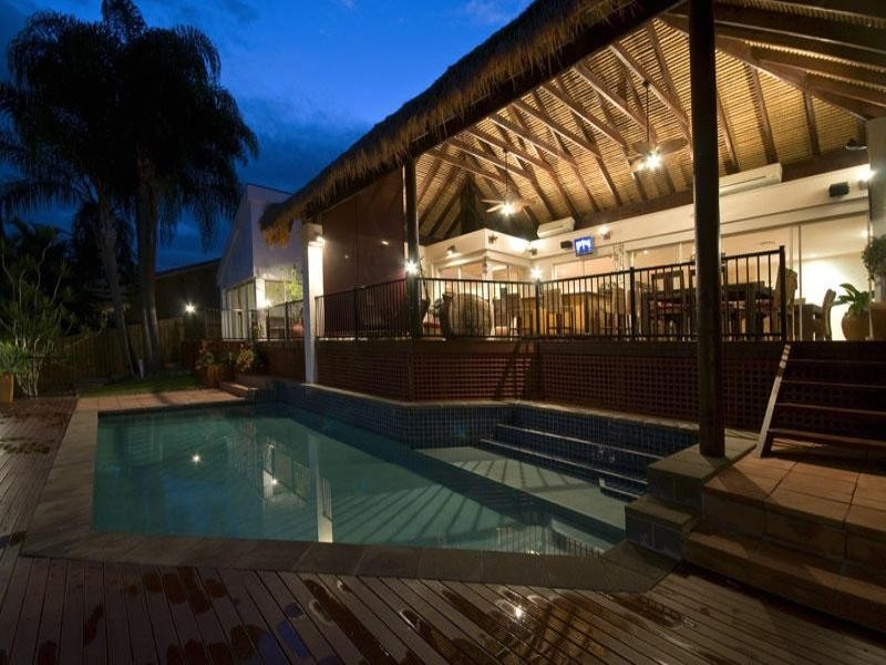 14 Roderick Court, Benowa QLD 4217