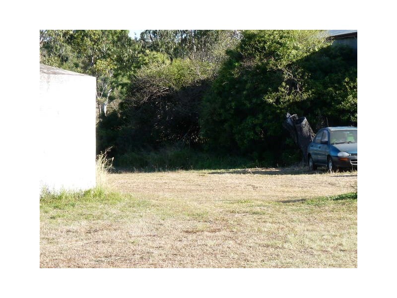 19 Eclipse Street, Springsure QLD 4722